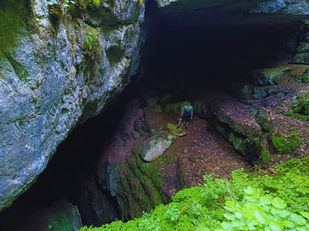 Tupižnička ledenica, najpoznatija pećina Tupižnice