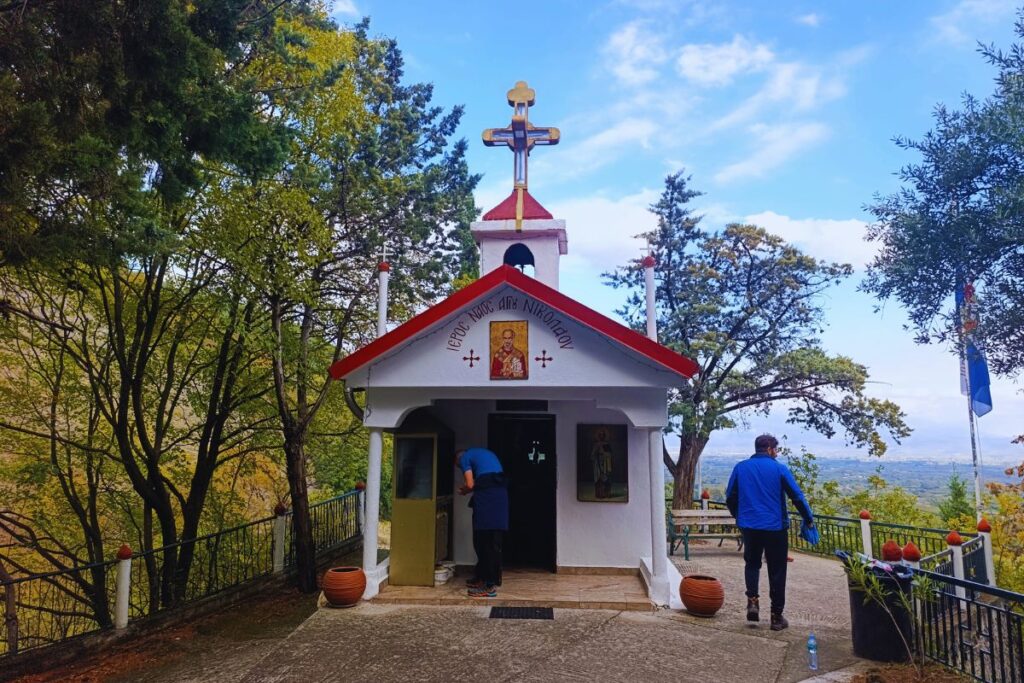 mala crkva Svetog Nikole nad Požar Lutrom