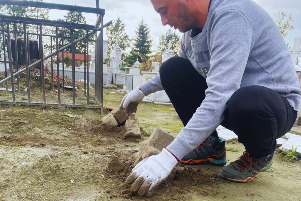čišćenje srpskog groblja u Filotiji
